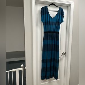 Maternity maxi dress